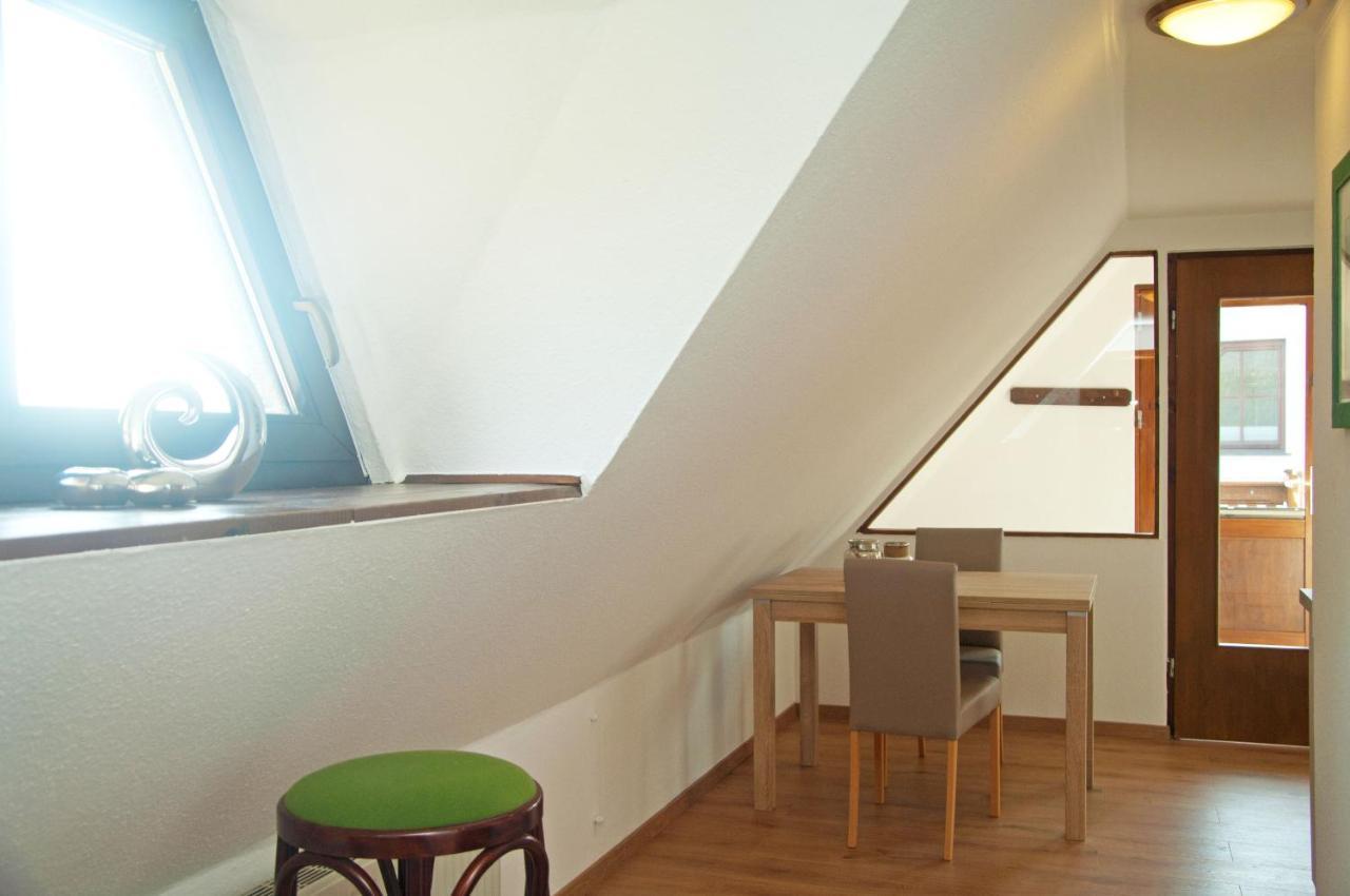 Wg Bernstein - Reetdachhaus - Ruhe Und Seeblick Sellin  Zewnętrze zdjęcie